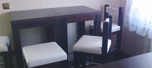 Barhocker, Barstühle und Tische